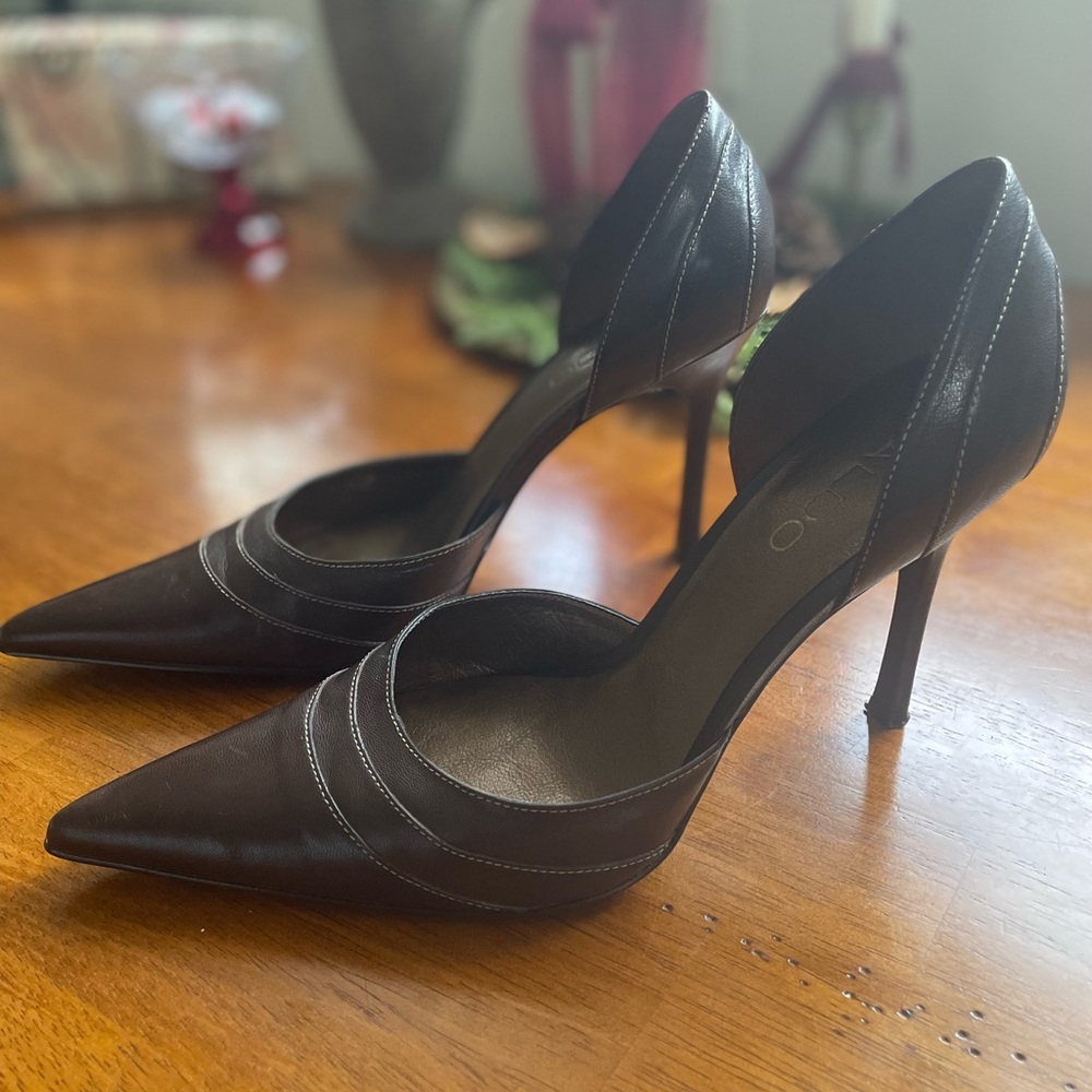 Elegant Deep Brown Leather Heels
